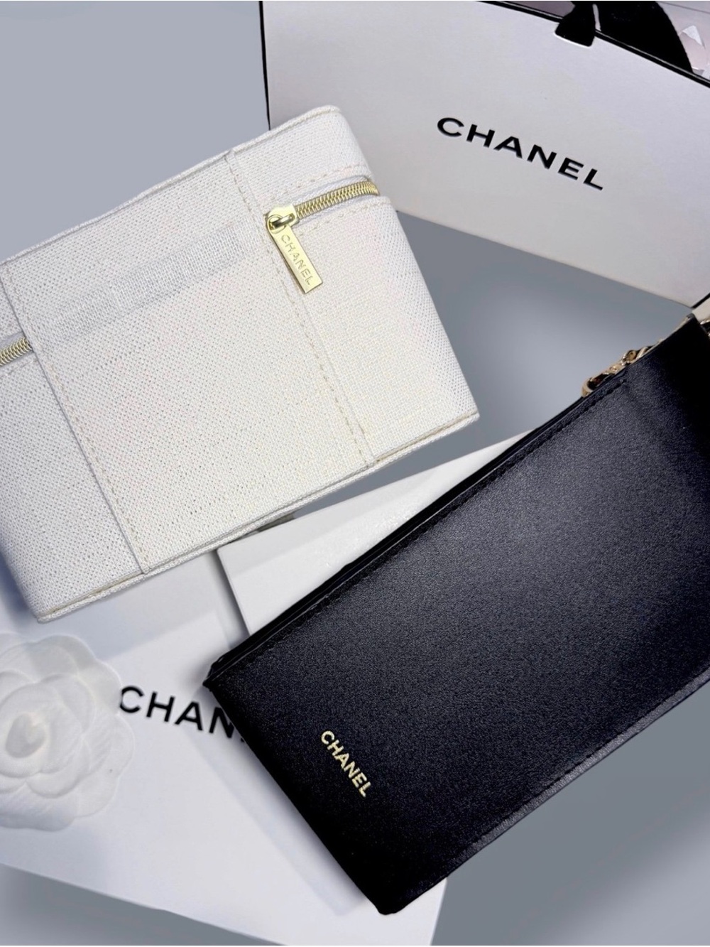 Chanel GWP Items Coco Crush Black Leather Crossbody Phone Pouch - Picture 11 of 14